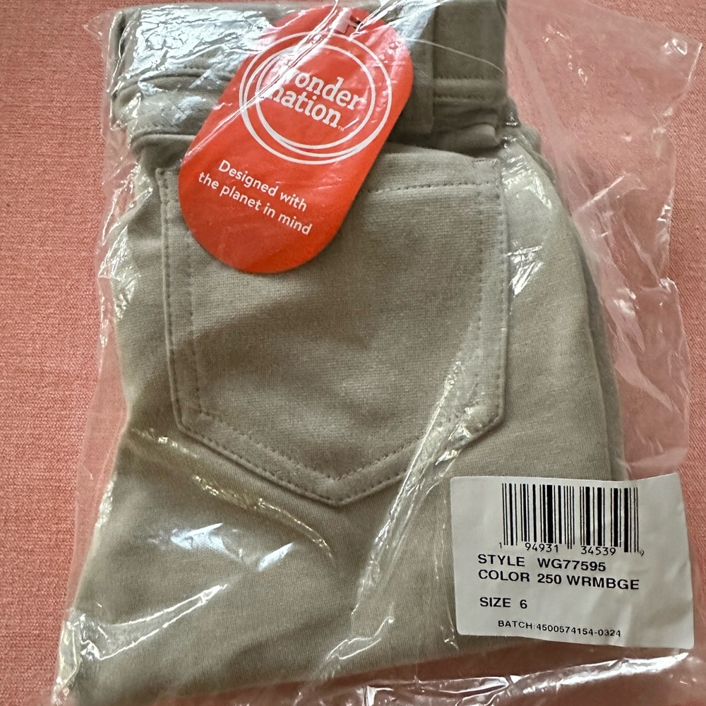 Wonder nation size 6 khaki pants NWT
